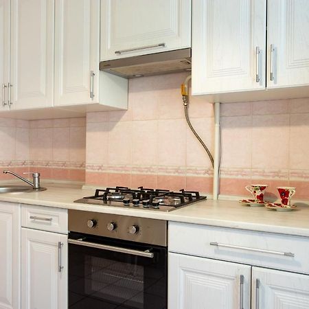 Apartment On Central Avenue-3 Slobodskaya Mykolaiv Dış mekan fotoğraf