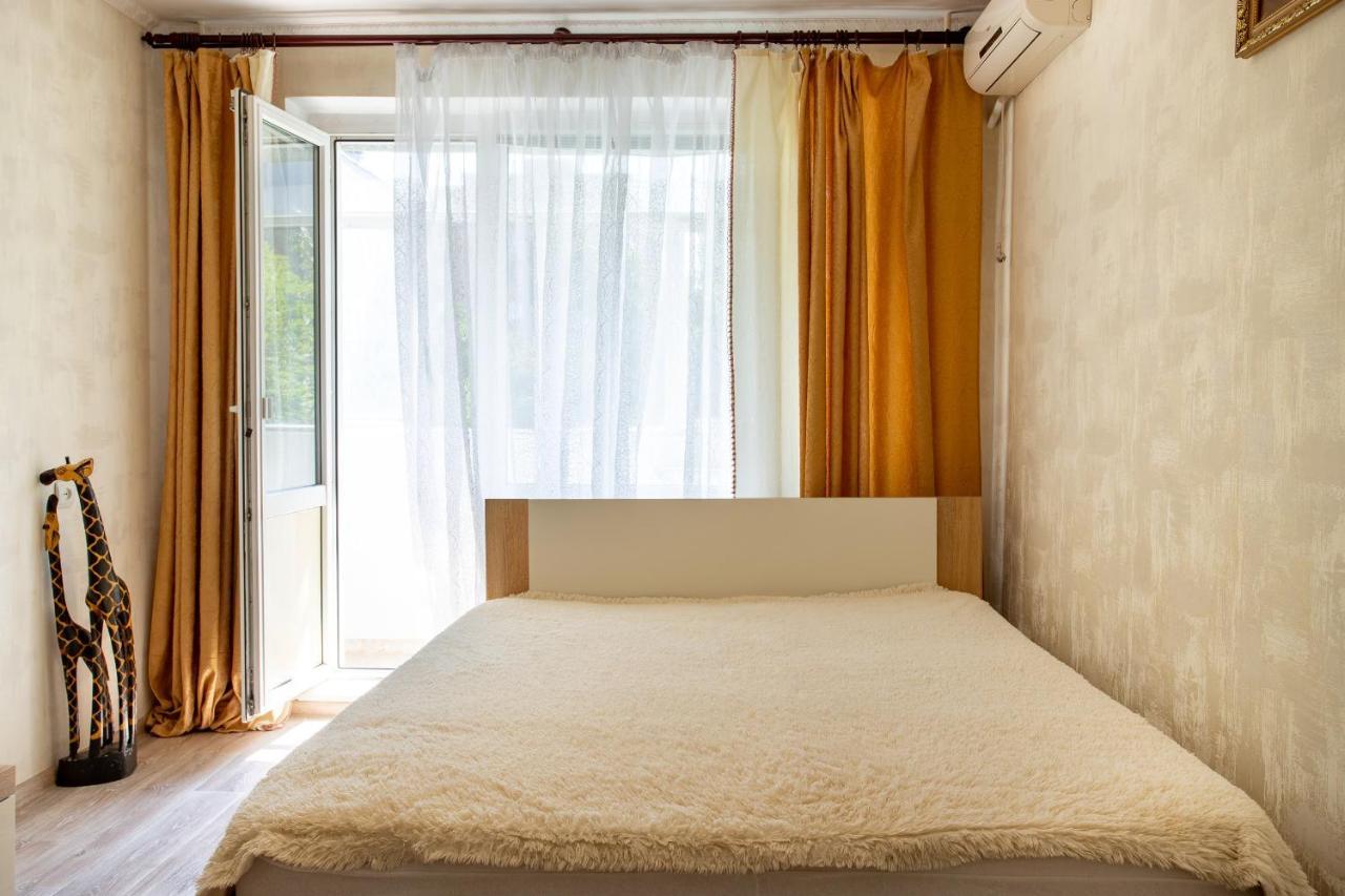 Apartment On Central Avenue-3 Slobodskaya Mykolaiv Dış mekan fotoğraf
